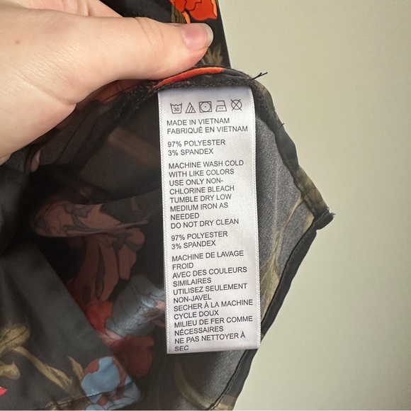 Urban Outfitters Black Floral Button Down Shirt M - Picture 7 of 13